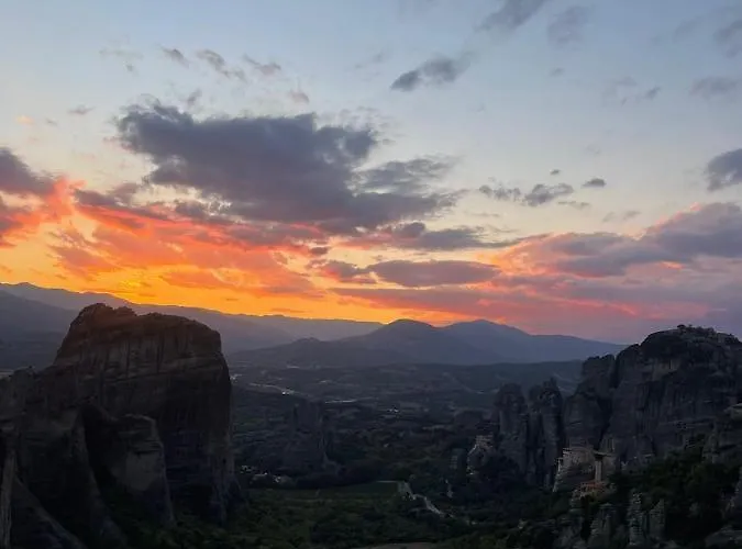 Host El Greco אכסניה קאלאבאקה