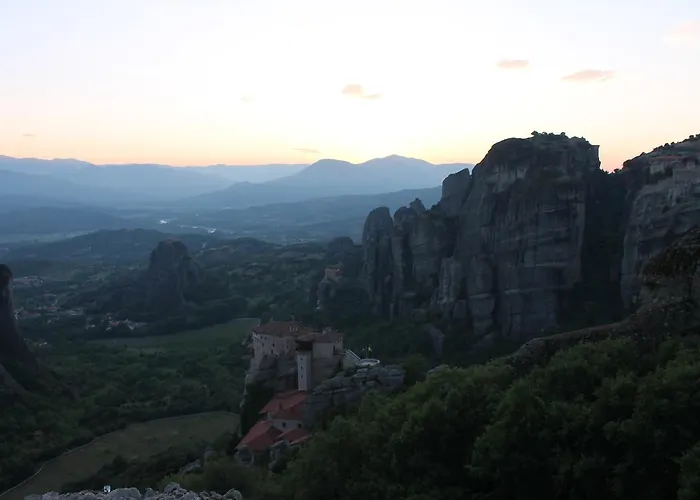 Host El Greco אכסניה קאלאבאקה