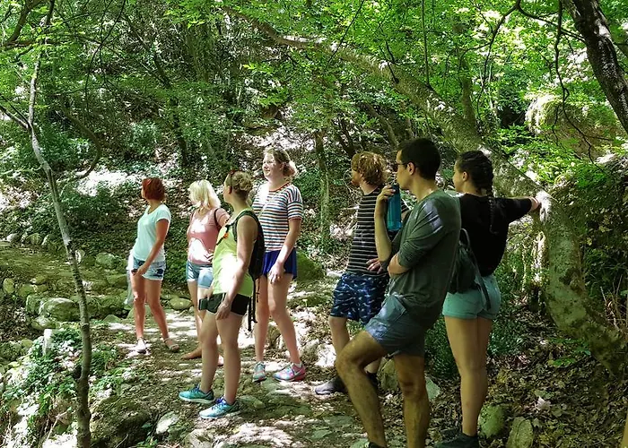 Host El Greco אכסניה קאלאבאקה