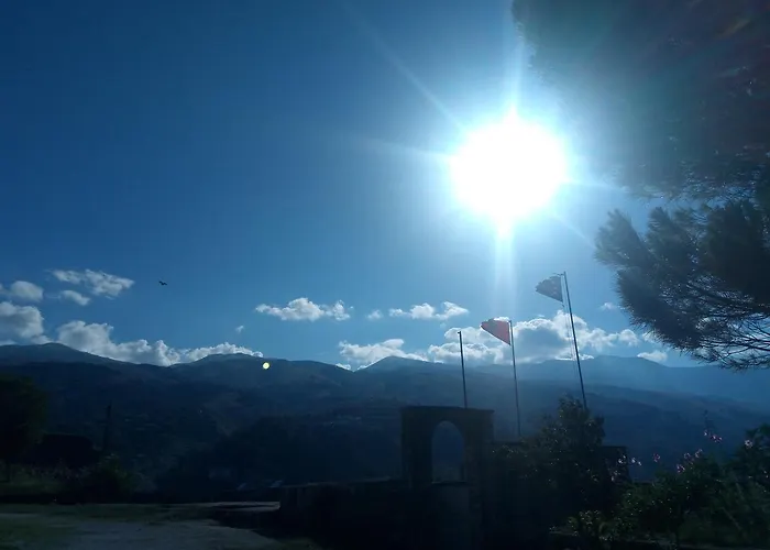 Host El Greco אכסניה *